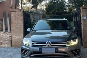 Volkswagen touareg 3.0 tdi V6 204 cv R Line