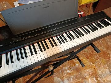pianoforte yamaha p 105