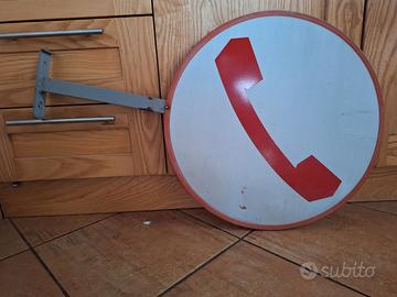 Insegna cornetta telefonica