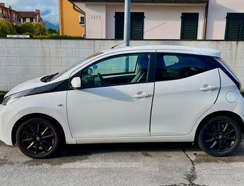 Aygo 2017 neopatentati 97.000km automatica