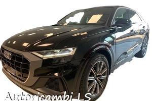 Audi q8 s-line 2025 ricambi