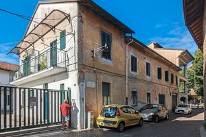 Sottotetti da ristrutturare+posti auto Garbagnate
