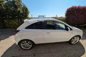 Opel corsa 1.3 CDTI 