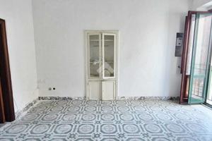 4 LOCALI A VIETRI SUL MARE