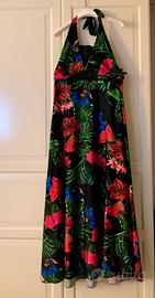 Abito nero lungo a fiori