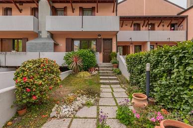 Villetta a schiera di 165 m² con 5 locali e box au