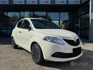 LANCIA Ypsilon 1.0 FireFly GOLD *HYBRID* OTTIME
