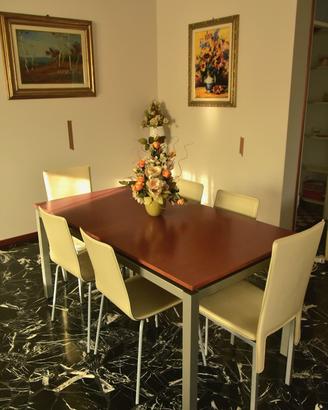 Tavolo Sala da pranzo