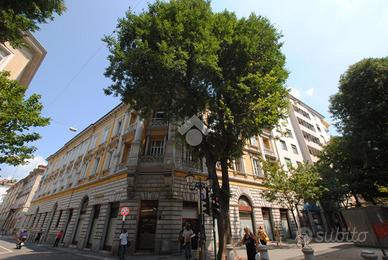 2 LOCALI A TRIESTE