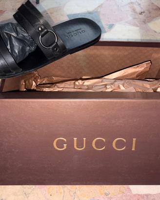 Gucci - sandalo cuoio nero