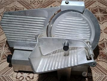 Affettatrice professionale usata