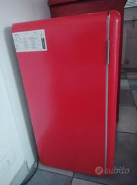 Frigorifero piccolo con freezer