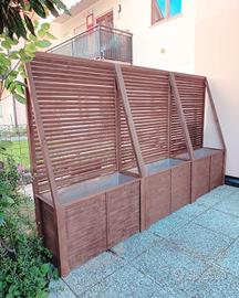 fioriere con griglie per privacy