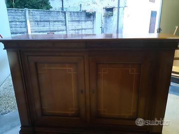 Credenza