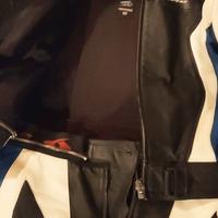 Tuta in pelle moto 