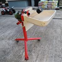Mulino elettrico con vasca per cereali