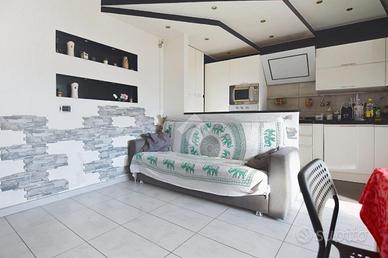 3 LOCALI A COLLESALVETTI