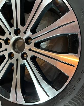 Cerchi e gomme termiche Mercedes