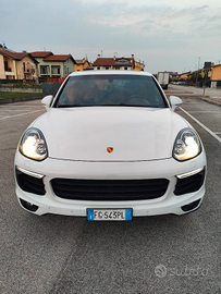 Porsche Cayenne turbo Platinum Edition