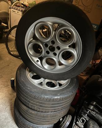 Cerchi gommati alfa romeo 147/156