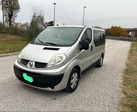 Renault Trafic 9 posti