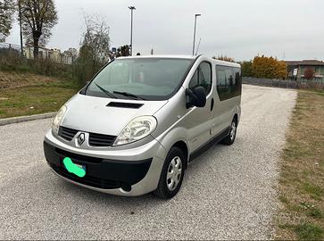 Renault Trafic 9 posti