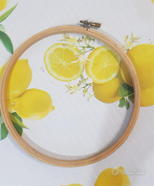 Telaio da ricamo portatile