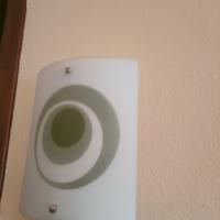 Coppia di applique in vetro satinato bianco 