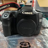 fotocamera reflex digitale Canon EOS 50D.