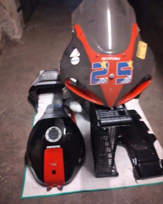 Carene Pista + Serbatoio Suzuki GSX-R 1000 K1 K2
 