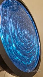 Vassoio girevole Atigianale in resina e legno.