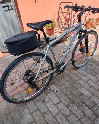 bici da trekking Bottecchia 