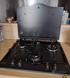 piano cottura 4 fuochi 
