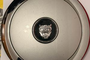 Coprimozzo Originale Jaguar / Daimler