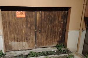 Garage Via Acrone 100 mq. - ingresso condiviso