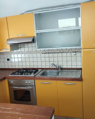 Cucina con angolo Bar