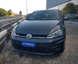 Volkswagen Golf 1.5 TSI ACT DSG 5p. R-line