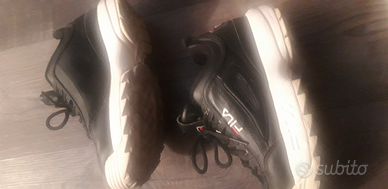 Scarpe Fila nere