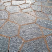 Pietra da pavimento  luserna  esterno