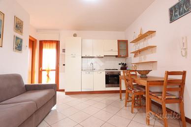 2 LOCALI A ALBA ADRIATICA