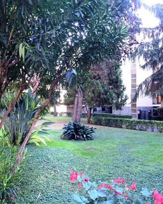 Vicino al mare in zona verde
