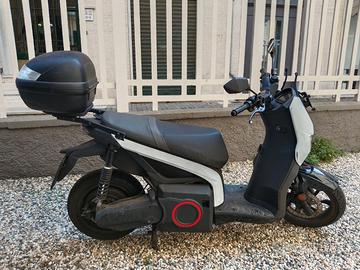 SEAT MO Escooter 125