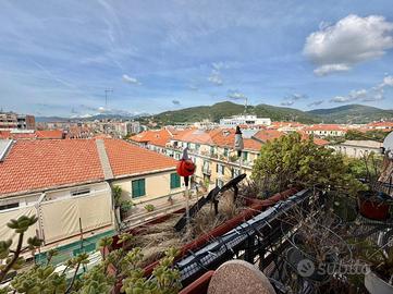 4 LOCALI A SAVONA