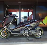 YAMAHA T Max 530