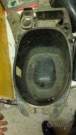 Sotto sella piaggio zip 