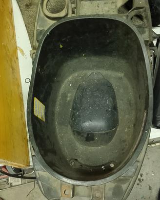 Sotto sella piaggio zip 