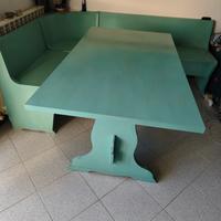 tavolo con panca e tavolino 