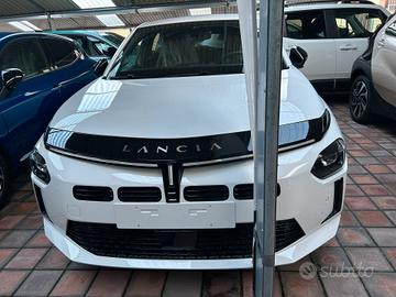 Lancia Ypsilon Hybrid e-DCT Edizione Cassina