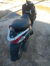 liberty 50  tempi  x ricambi. 