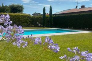 Villa di 220 m² con 4 locali e box auto a Bonate S